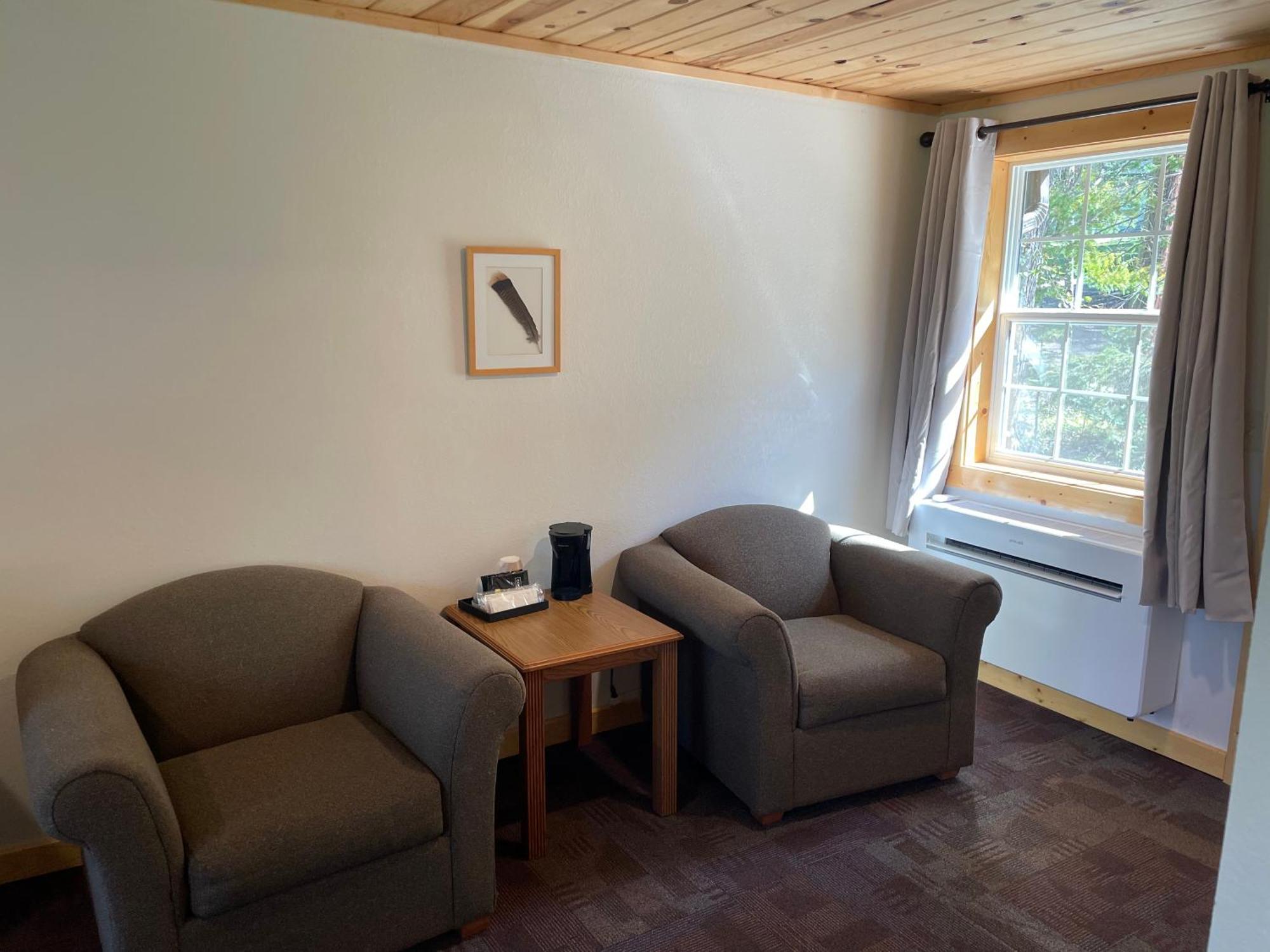Hanging Horn Lakeside Resort Moose Lake Экстерьер фото