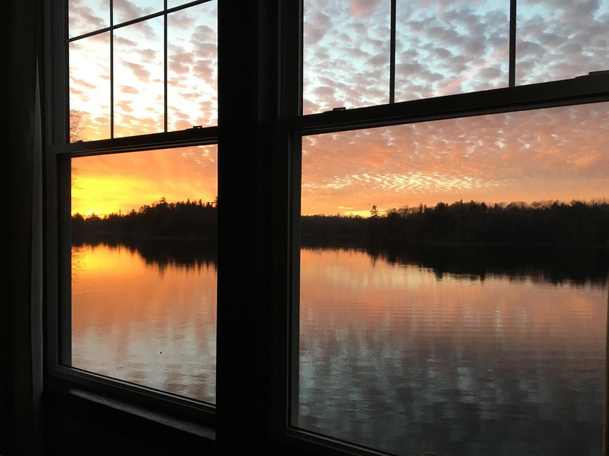 Hanging Horn Lakeside Resort Moose Lake Экстерьер фото